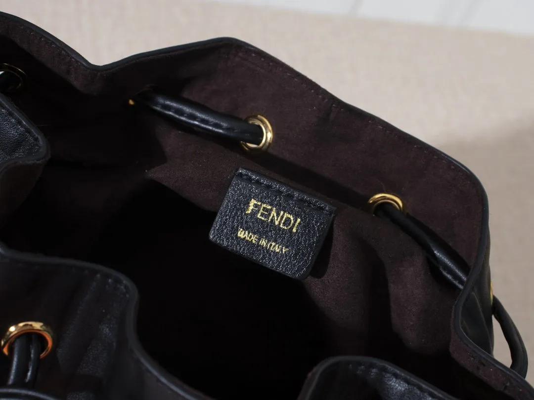 EN   Designer bags by Fendi 035